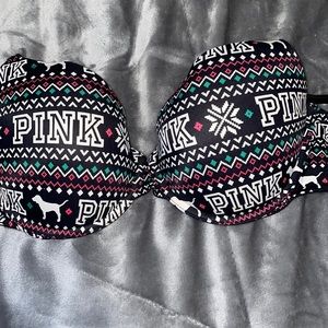 Pink VS push up bra. 32DD.